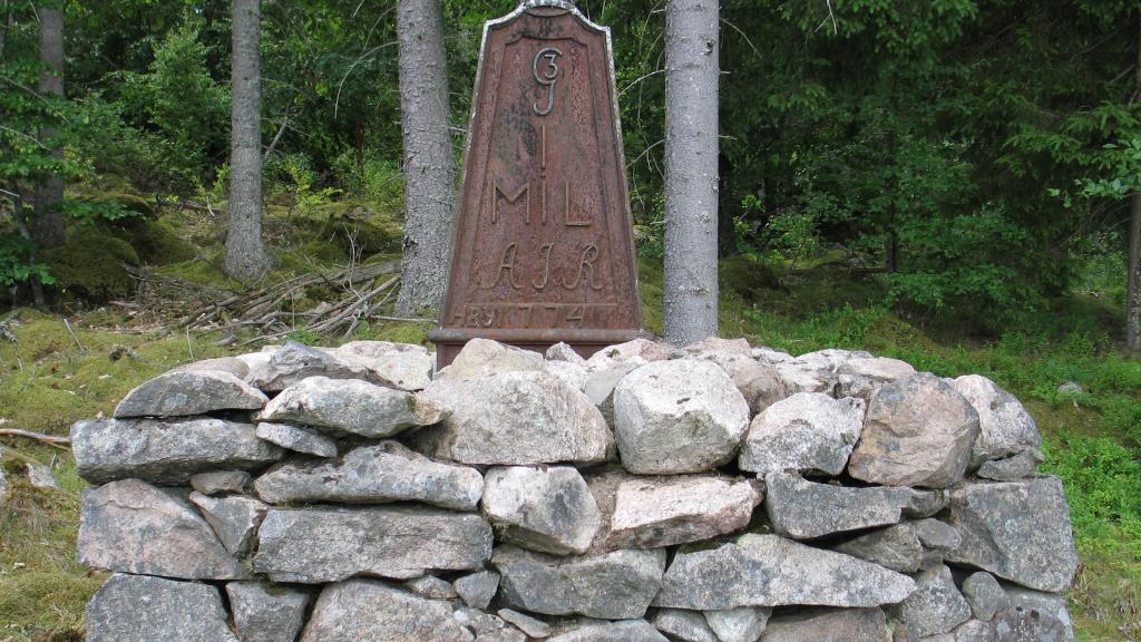 Milstenar, väghållning, gästgiverier och skjutshåll